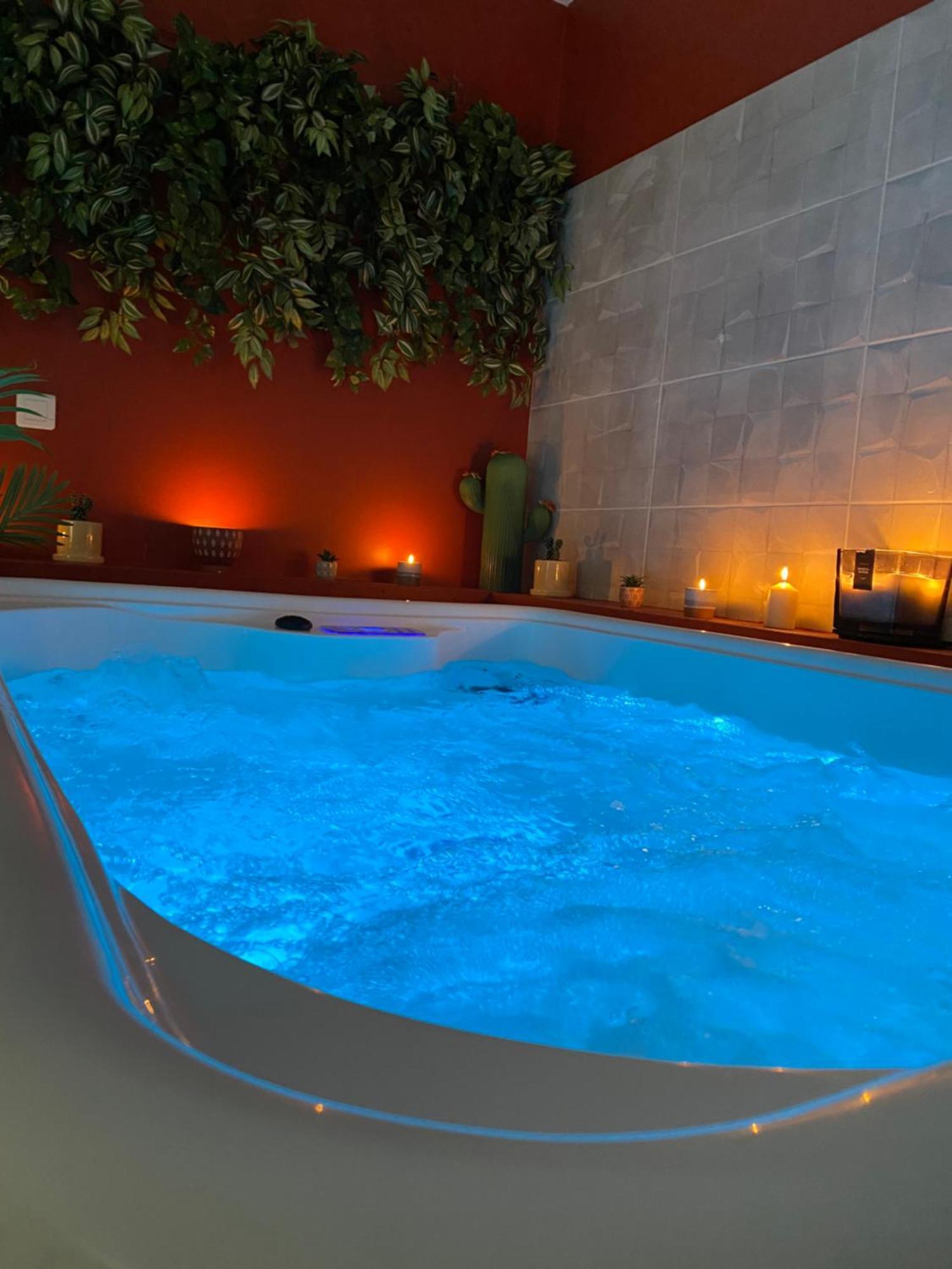 House Of Spa Privatif - Jaccuzi Et Sauna Livry-Gargan Exterior foto